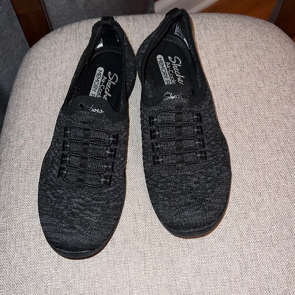 Women’s‎ sketchers air-cooled, memory foam —slip on sneakers size 6 - Picture 2 of 6